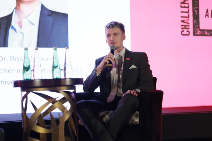 Dubai Fireside Chat 1